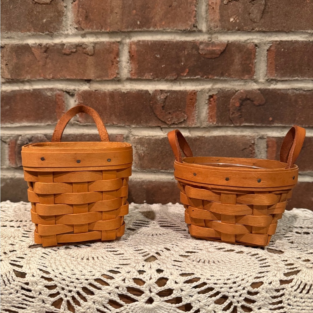 Longaberger leather loops set of 2; 1997 Thyme and 2000 Chives w/auth protectors